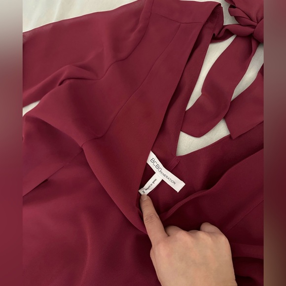 New Holiday Burgundy Red Bow Back Cocktail Dress BCBGeneration - XS/S - Picture 3 of 5